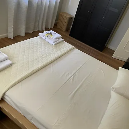 In Apartmán *